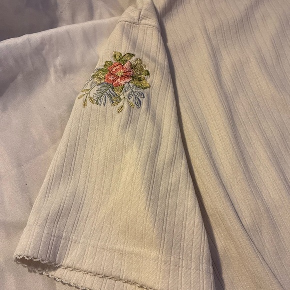 Cottage Core Floral Embroidered Ribbed Tee - Picture 4 of 5